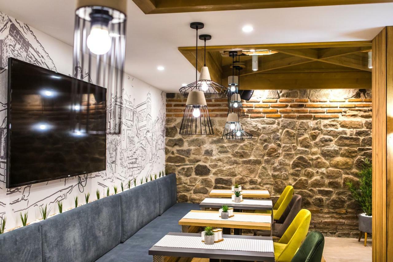 Hillhouse Plovdiv Hotell Exteriör bild